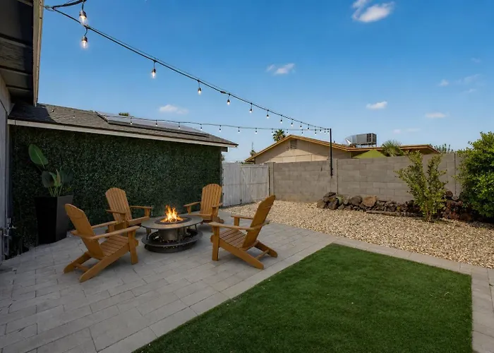 Bluefield Garden - Serene Desert Scape With Fire Pit